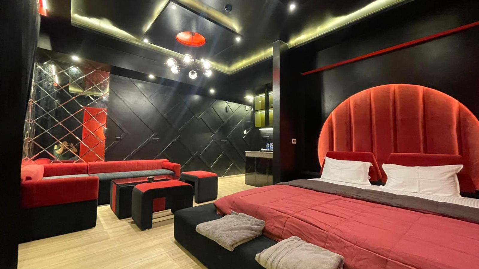 The Grace Residency - Gomtinagar, Lucknow Aparthotel Eksteriør bilde