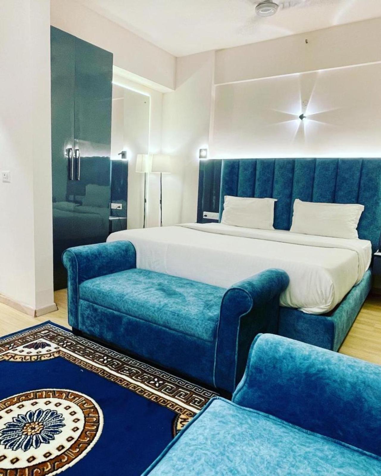 The Grace Residency - Gomtinagar, Lucknow Aparthotel Eksteriør bilde