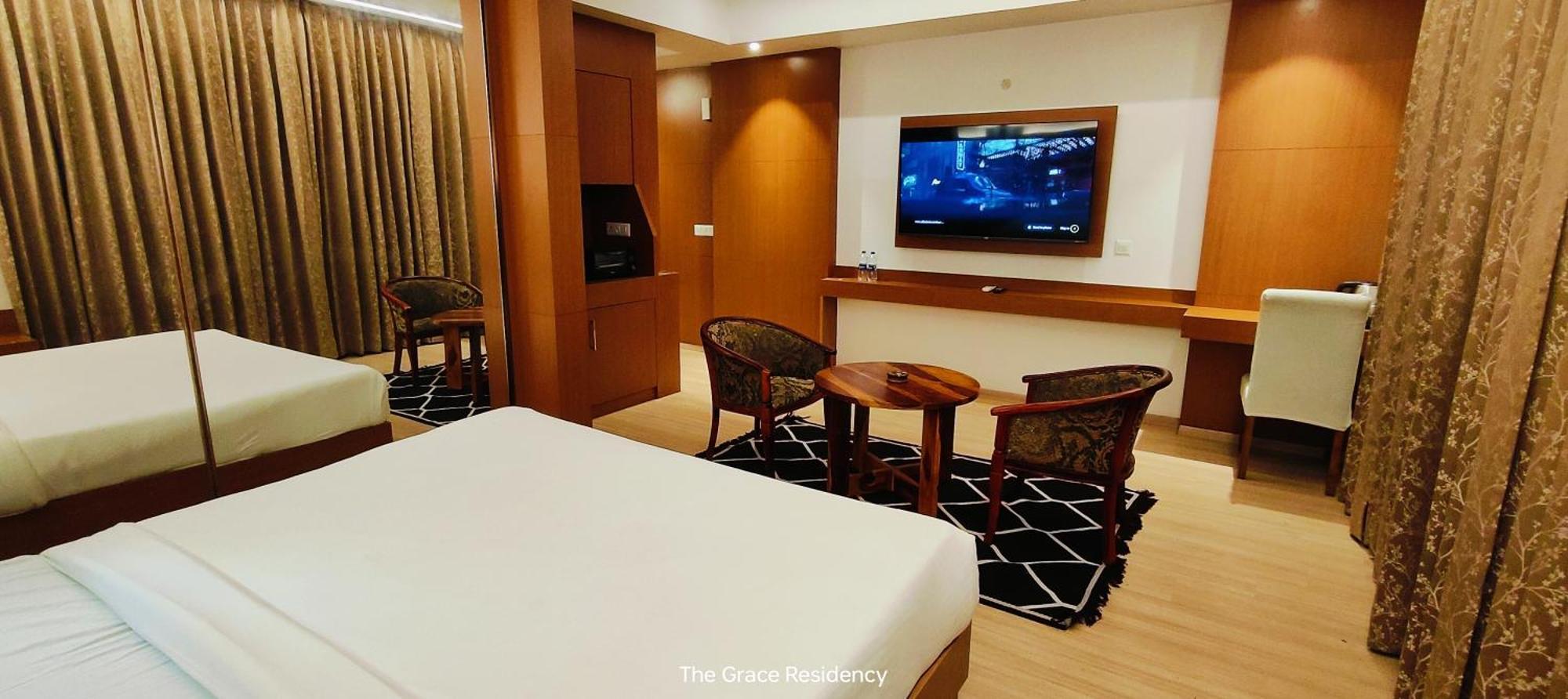 The Grace Residency - Gomtinagar, Lucknow Aparthotel Eksteriør bilde