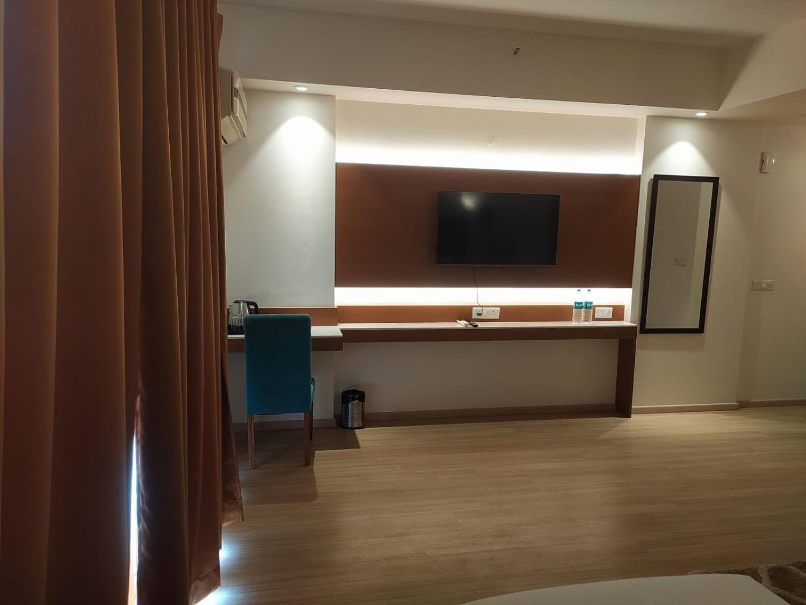 The Grace Residency - Gomtinagar, Lucknow Aparthotel Eksteriør bilde